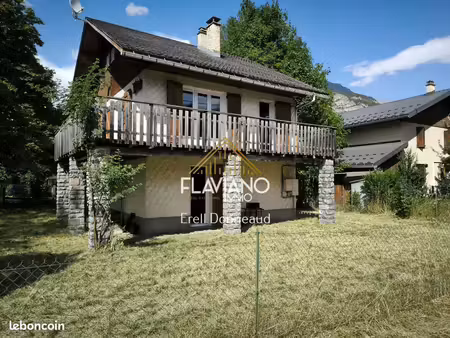 chalet 13 pièces 110 m²
