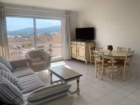 3 pièces vue sur mer dégagée ste maxime