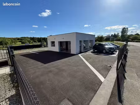 local commercial 49 m2