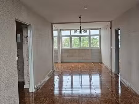 appartement 3 pièces 59 m²  possibilité 3 chambres evry village