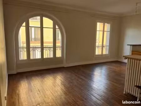 colombes 45 m2 1235