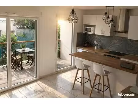appartement lumineux 3 pièces 59m2 moulin galant proche rer + balcon + parking