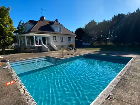maison piscine f5