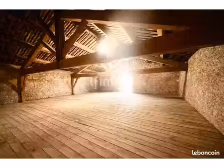 maison 2 pièces 240 m²