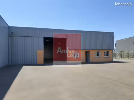 entrepot - logistique 330 m² la chapelle-saint-luc