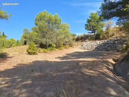 terrain 5000m2 constructible sur 1900m2 vue sur le mont alaric