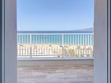 prestige & exception à agosta plage  t3 sur l'eau
