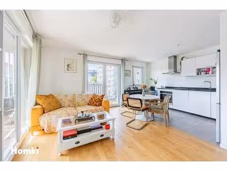 appartement t3 de 65 m2 à nanterre 92000  boulevard des provinces françaises