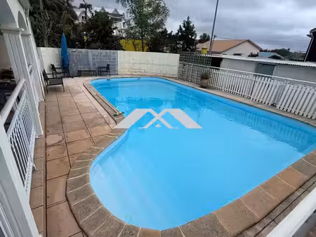 maison f6 de 190 m² avec piscine et fort potentiel à saint-ben