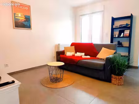 grand studio à louer - ajaccio