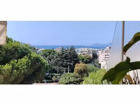 trois pièces de 72m² avec terrasse  cave et parking