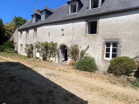 propriété d'exception dans un village de pêcheurs.