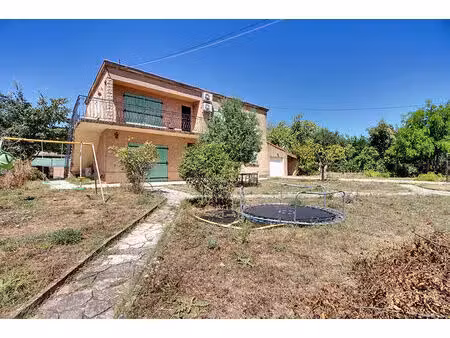 vitrolles  maison familiale 195 m² environ sur plus de plus de 800 m² avec piscine  garage