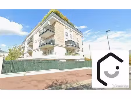 studio 1 pièce 32 m²