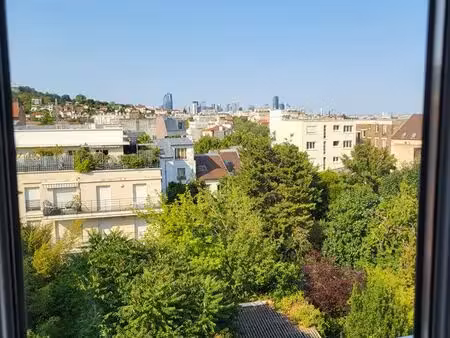 t2 lumineux à suresnes – 5ème étage  proche transports et commerces