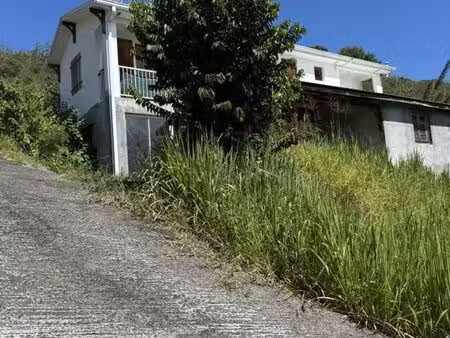 maison 3 pièces 210 m²