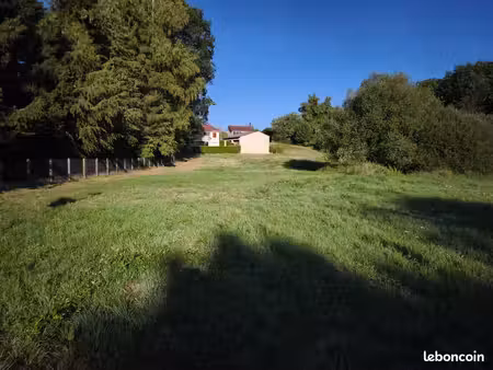 terrain 1846 m² le rouget-pers