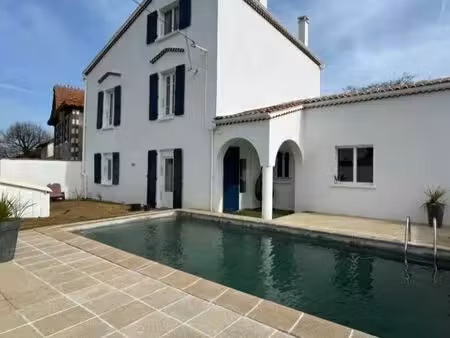 maison familiale avec piscine terrain garage