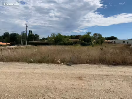 terrain à bâtir de 400 m2 au prix de 30500 à la chapelle-des-pots (17)
