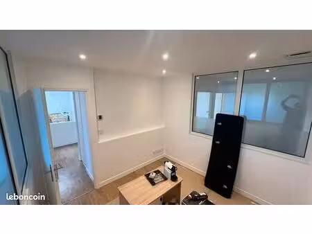 bureau privé de 9m²