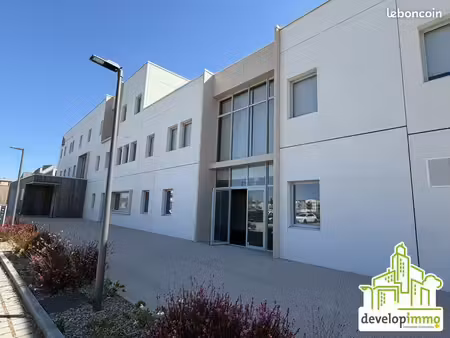 bureaux 100 m²