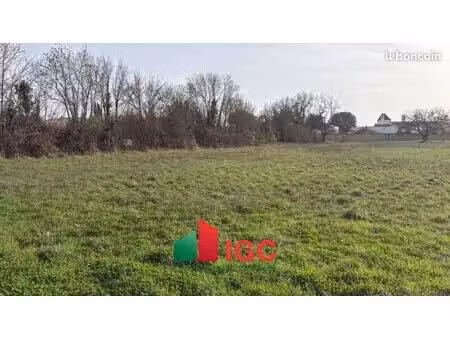 terrain 305 m² saint rogatien