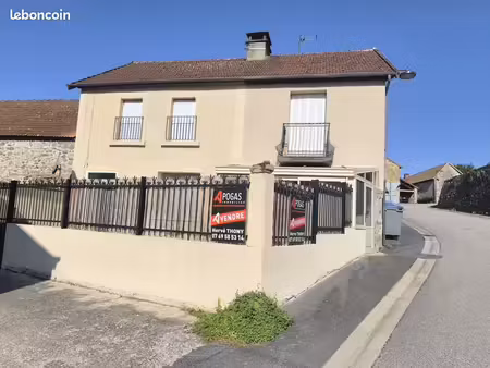 maison de village 5 pièces 95 m²