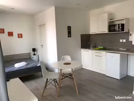loue magnifique studio meublé au centre ville de montbéliard