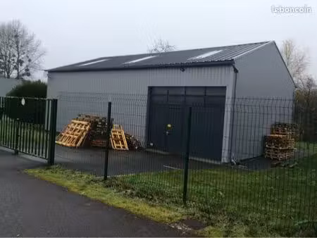 location hangar