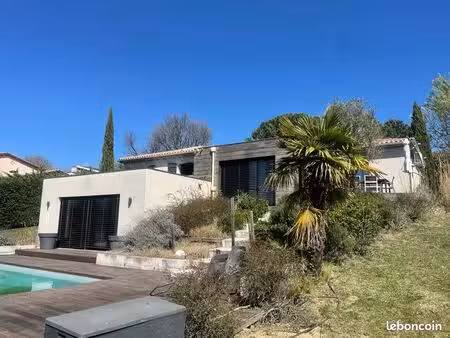 maison familiale sur les hauteurs de brugieres