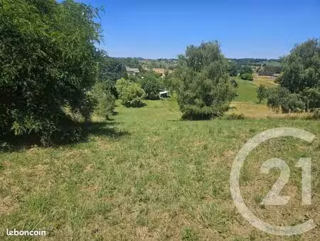 terrain 2 275 m² rouede