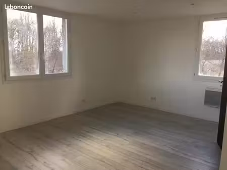 logement t3 en duplex avec jardin