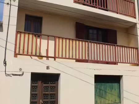 immeuble 11 pièces 266 m²