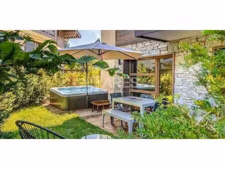 appartement contemporain avec terrasse et piscine megeve (74)