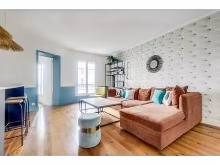 appartement de 2 pièces de luxe en location à temple  rambuteau – francs bourgeois  réaumu