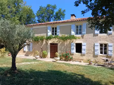 authentique maison gasconne rénovée avec piscine et jardin arb