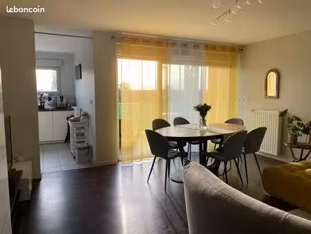 location appartement 84m² - normes pmr