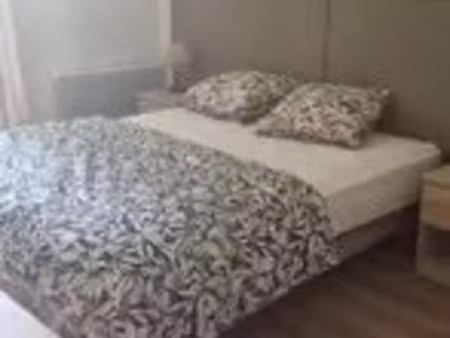 location appartement 3 pièces 81 m2 à salon-de-provence