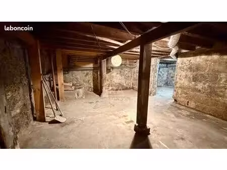 cave 5 pièces 49 m²