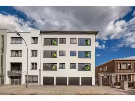 parking / garage