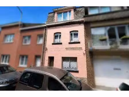 maison 2 façades à rénover avec cour