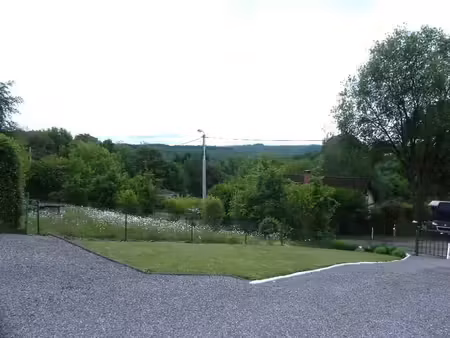 caravane résidentielle tout confort sur terrain privatif