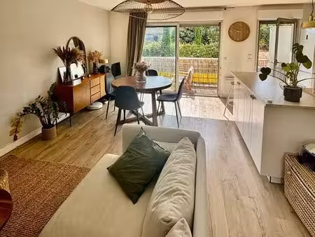 ? t2 avec grand balcon  parking et cellier – bordeaux bastide