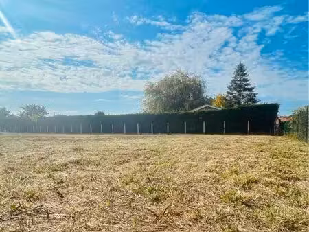terrain 1004 m2 lesparre gros potentiel