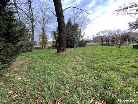 terrain 560 m² civrac en medoc