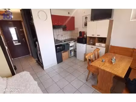 studio 1 pièce 20 m²