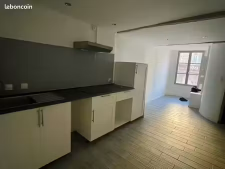 4 appartements au détails ou un immeuble entier