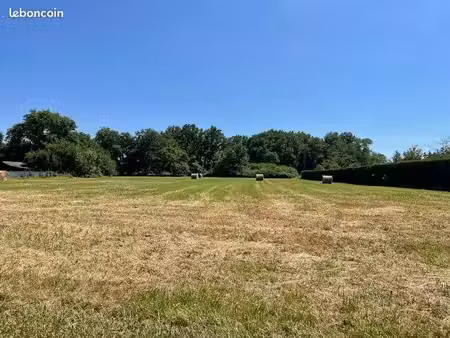 terrain 3 500 m² galgon