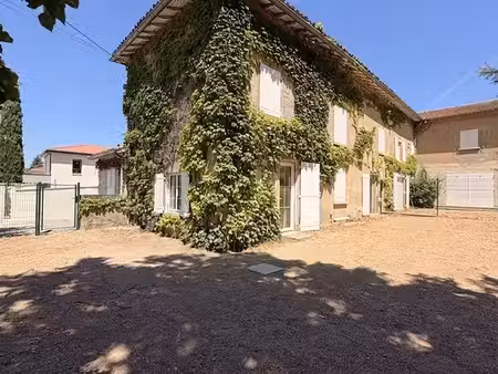 maison de charme lentilly