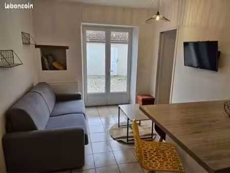 location t2 chatelaillon plage 40m2 avec cour privée
